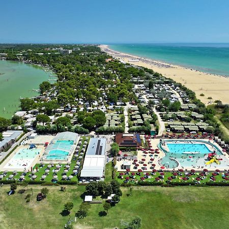 Camping Village Capalonga Bibione Bagian luar foto